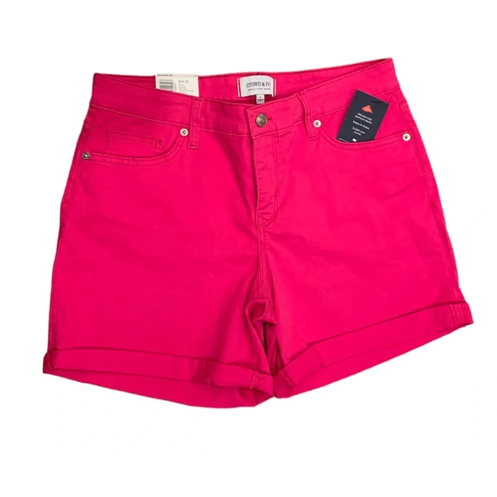 Hot pink mid rise jean shorts. NWT sz. 8